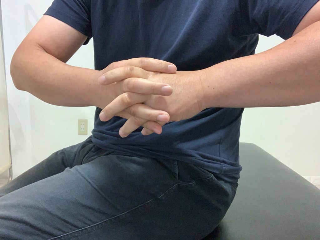 手首を柔軟にする体操1